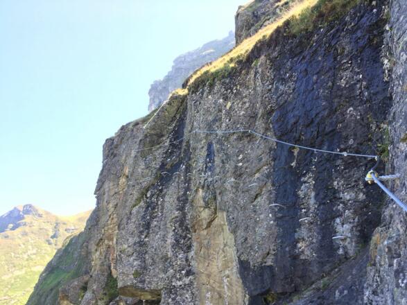 Mittelteil mit Pausenbank und kurzem Abstieg