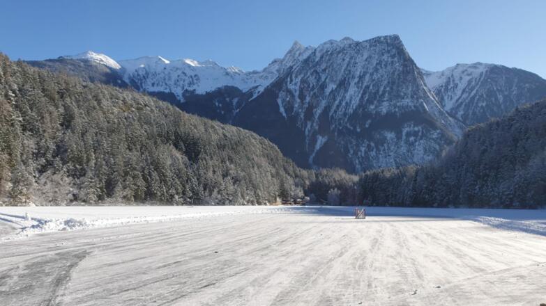 Eislaufen am Piburger See