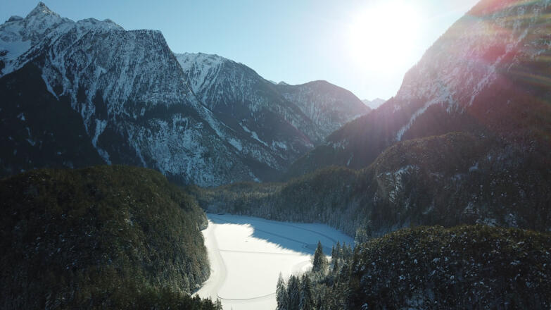 Piburger See mit Acherkogel im Hintergrund