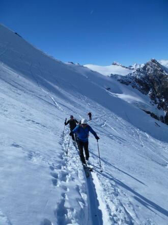 Blick gegen Westen am Kirchenkogel 3280m vorbei zum Wasserfallferner.