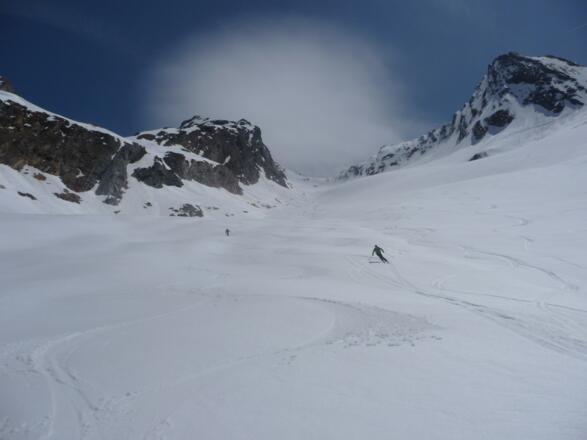 Abfahrt über den Rotmoosferner