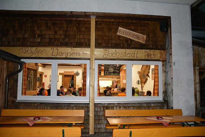 neue Fasade mit neuem Namen