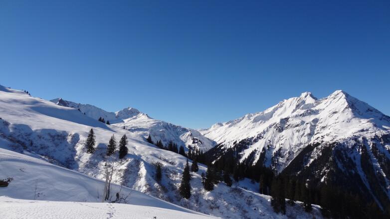 Blick vom Aufstieg von der Gretschalpe vom Silbertal im Montafon