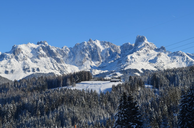 Gosaukamm mit Bischofsmütze (2460 m)