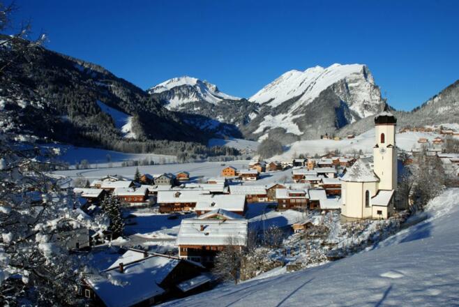 Schoppernau mit Kanisfluh