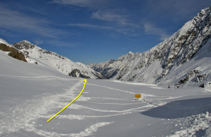 RUN 4 Klippl - Einfahrt zum Klippl (rechts ist die &quot;Dresden&quot;-Tafel gut zu erkennen)