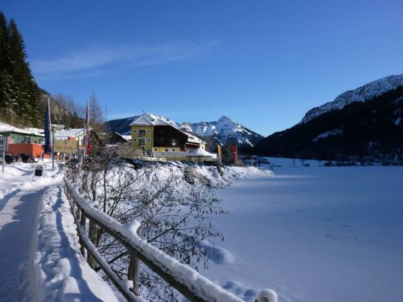 Vor uns liegt Haller