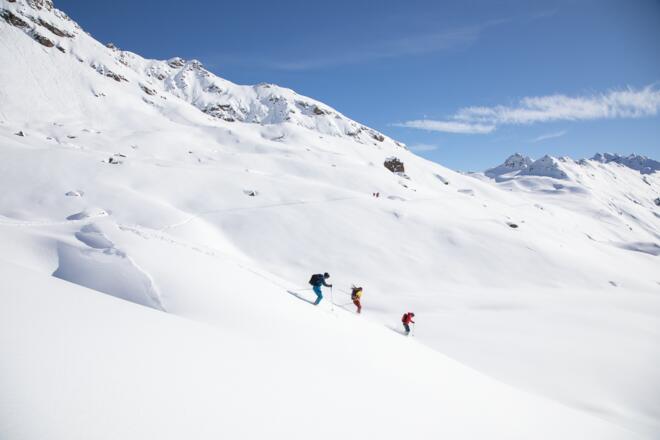 Fantastische Abfahrt vom Bügellift Madrisa in Richtung Aufstieg zum Schlappiner Joch