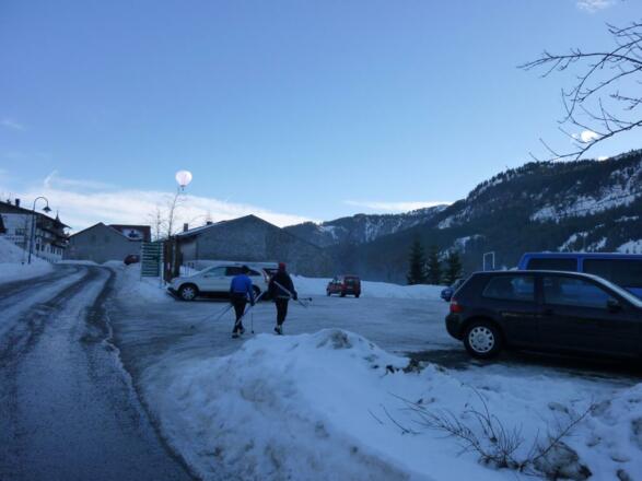Parkplatz West in Zöblen