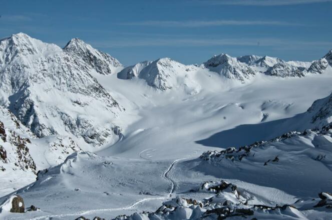 Pitztal - Mittagsscharte - Blick von der Mittagsscharte zurück ins Skigebiet