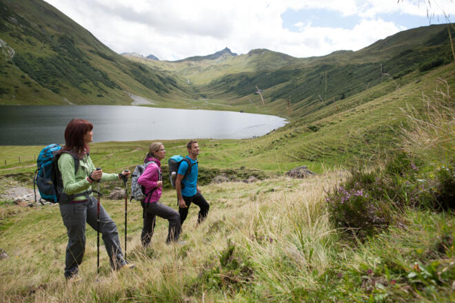 Tappenkarsee mit Glingspitze im Hintergrund