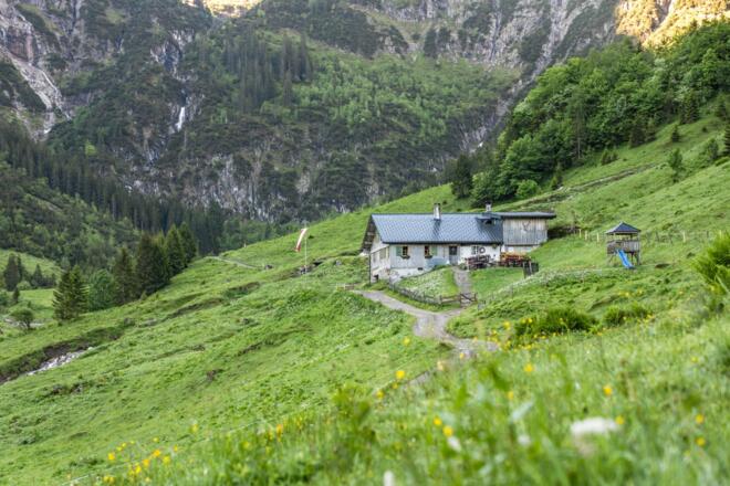 Auf dem Weg zur Bernhards Gemstelalpe