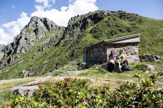 Zollhütte im Valzifenztal