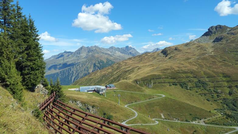 Weg zur Grasjoch Hütte