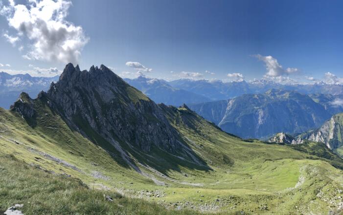 Blick zur Saladinaspitze