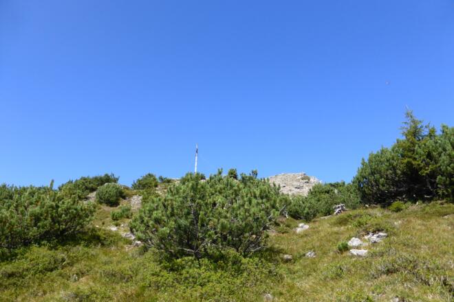 Gipfelkreuz von unten