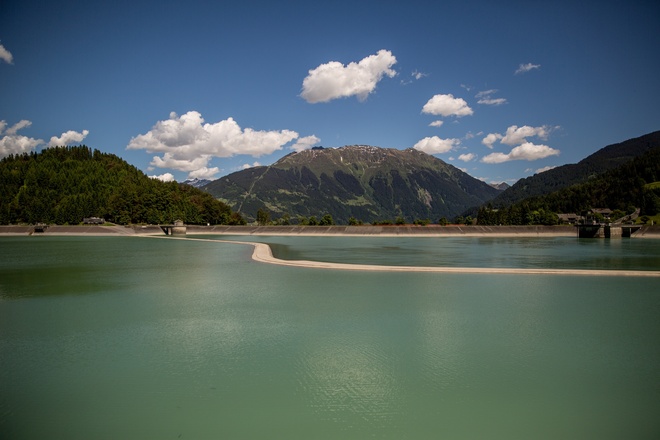Seerundweg mit Blick zum Hochjoch