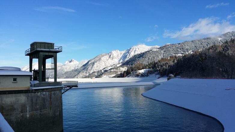 Latschaukraftwerk am Seerundweg