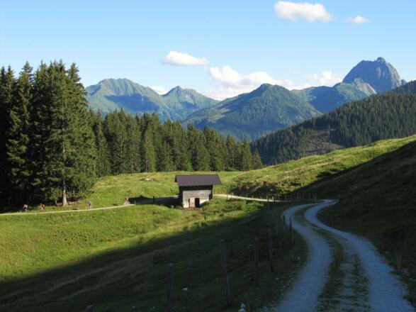 Rechts der Große Rettenstein wieder von der Nordseite