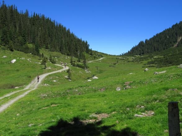 Schöne Auffahrt zur Filzenscharte