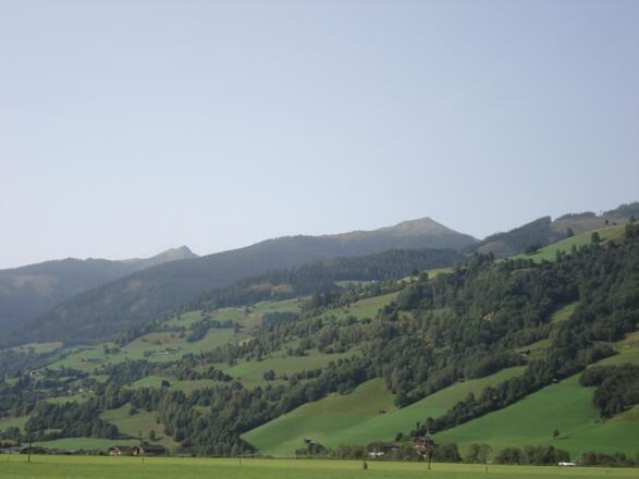 Blick vom Salzachtal zum höchsten Punkt der Tour