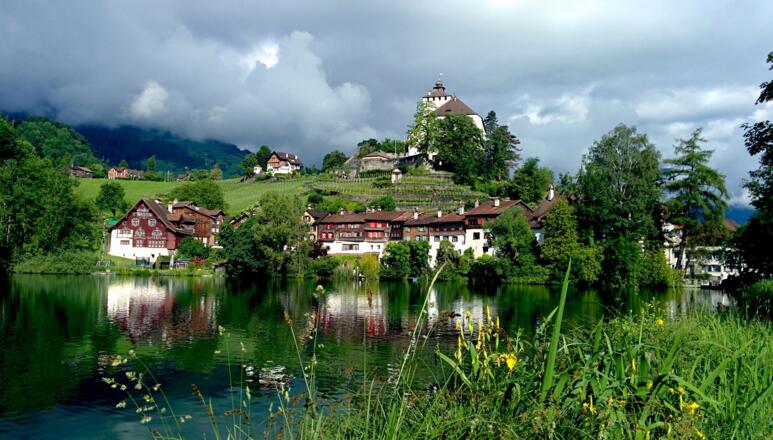 Ein Spaziergang vom Städtli zum Schloss Werdenberg lohnt sich auf jeden Fall.