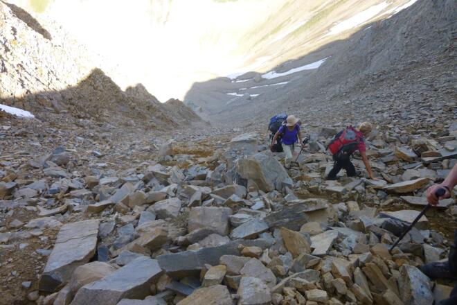 Mühsamer Aufstieg durch Schutt