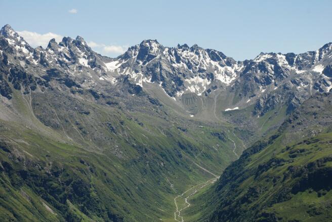 02 Auf Erich-Endriss-Weg überm Garneratal zur Tübinger Hütte