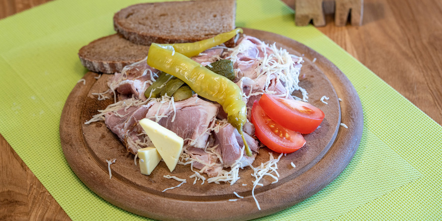 Schweinsbratenbrot