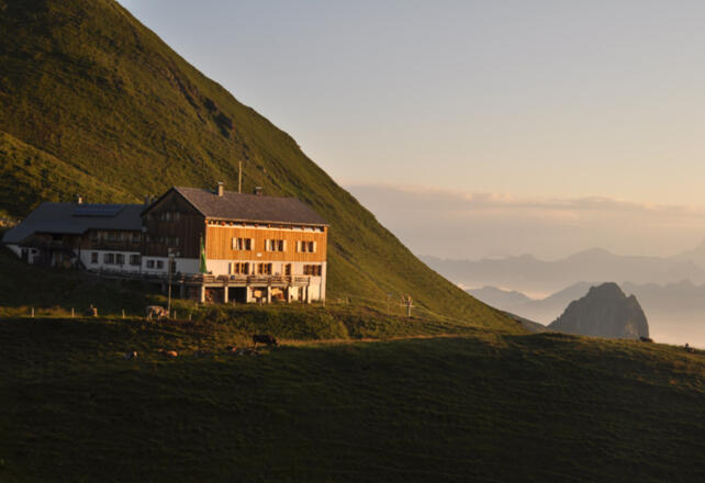 Tilisuna Hütte