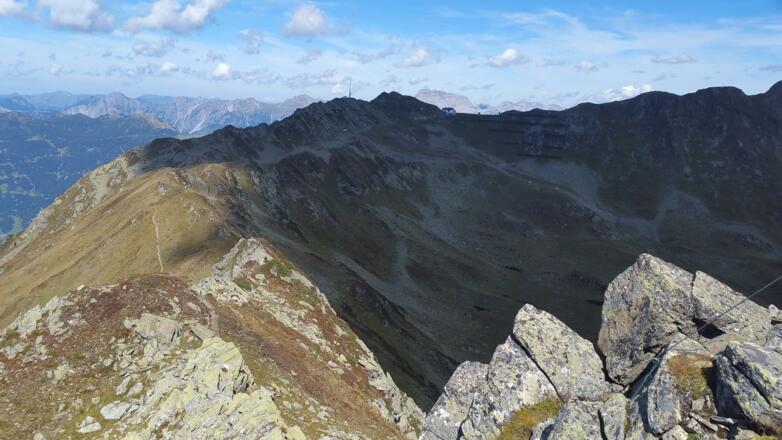 Blick vom Gipfel Richtung Kreuzjoch
