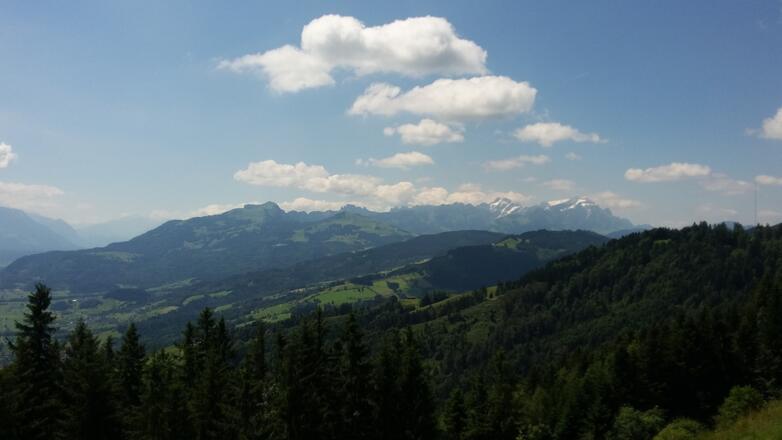 Ausblick von St. Anton im Hintergrund der Säntis