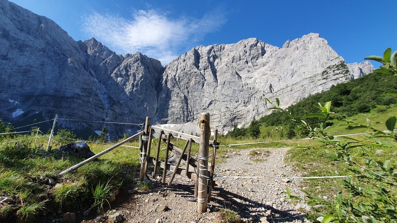 Aussicht auf die Dreizinkenspitze
