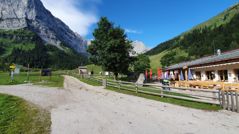 Kreuzung Gasthof Eng-Alm