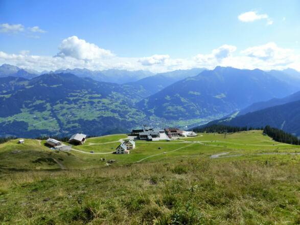 Blick auf die Bergstation Grüneck