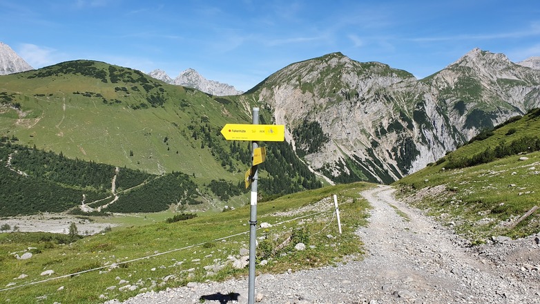 Abzweig zur Falkenhütte