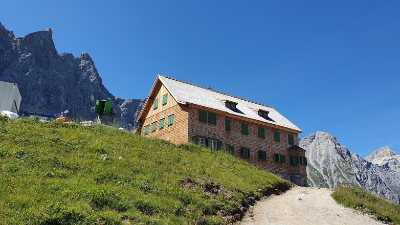 Falkenhütte