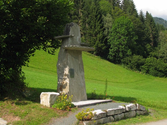 Der Hut - eine Station am Besinnungsweg