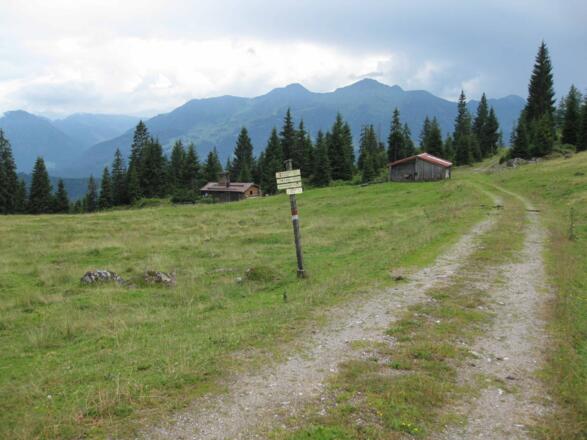 Unterwegs am St. Jakober Höhenweg 4