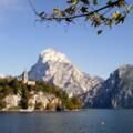 Traunsee 428m, mit Traunkirchen und Traunstein.