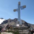 Stilvolles Kreuz beim Gipfel der Weißen Wand